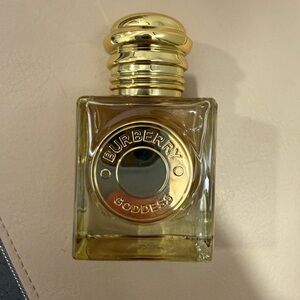 Burberry Goddess Perfume